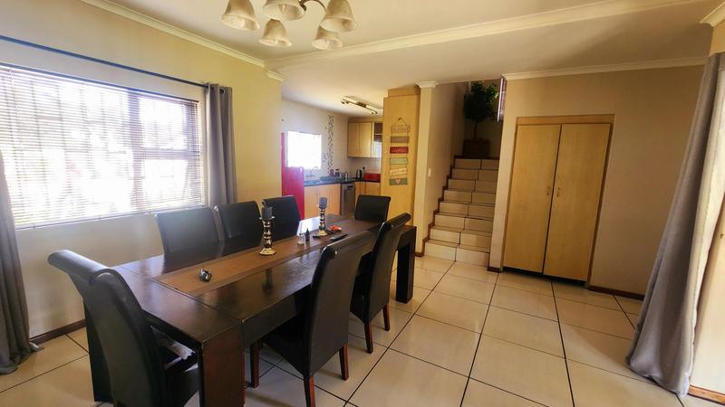 3 Bedroom Property for Sale in Tafelzicht Western Cape